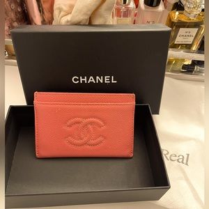 SOLD>>SOLD‼️‼️‼️Chanel cardholder great condition